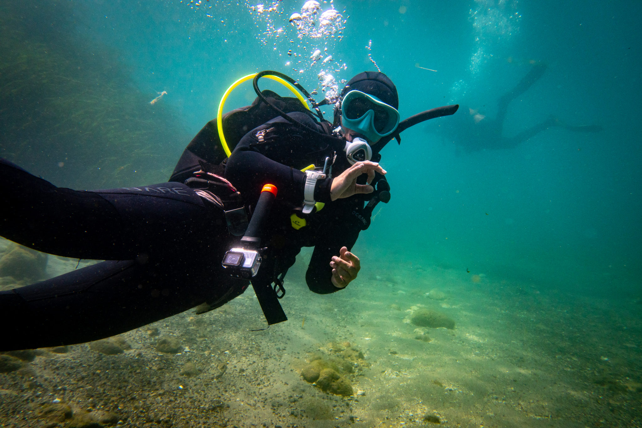 Bare 8/7mm Ultra Velocity SemiDry Men’s Hooded Suit Auckland Scuba Dive